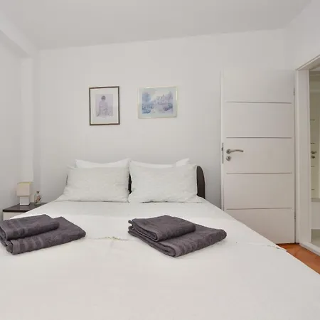 Apartman Lora Biograd Na Moru Exterior photo